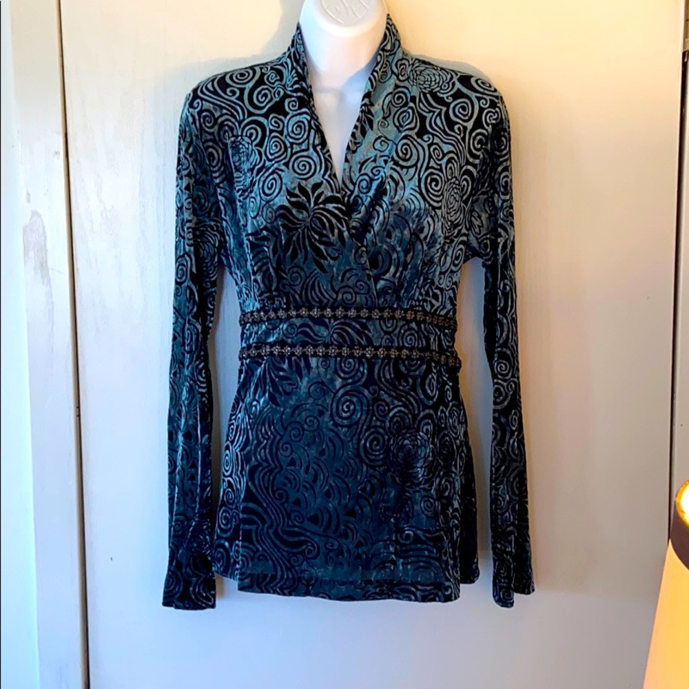 Karen Kane Vneck velvet burnout pattern